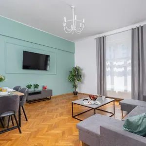 Apartament Brzozowa By Hostly, Kraków